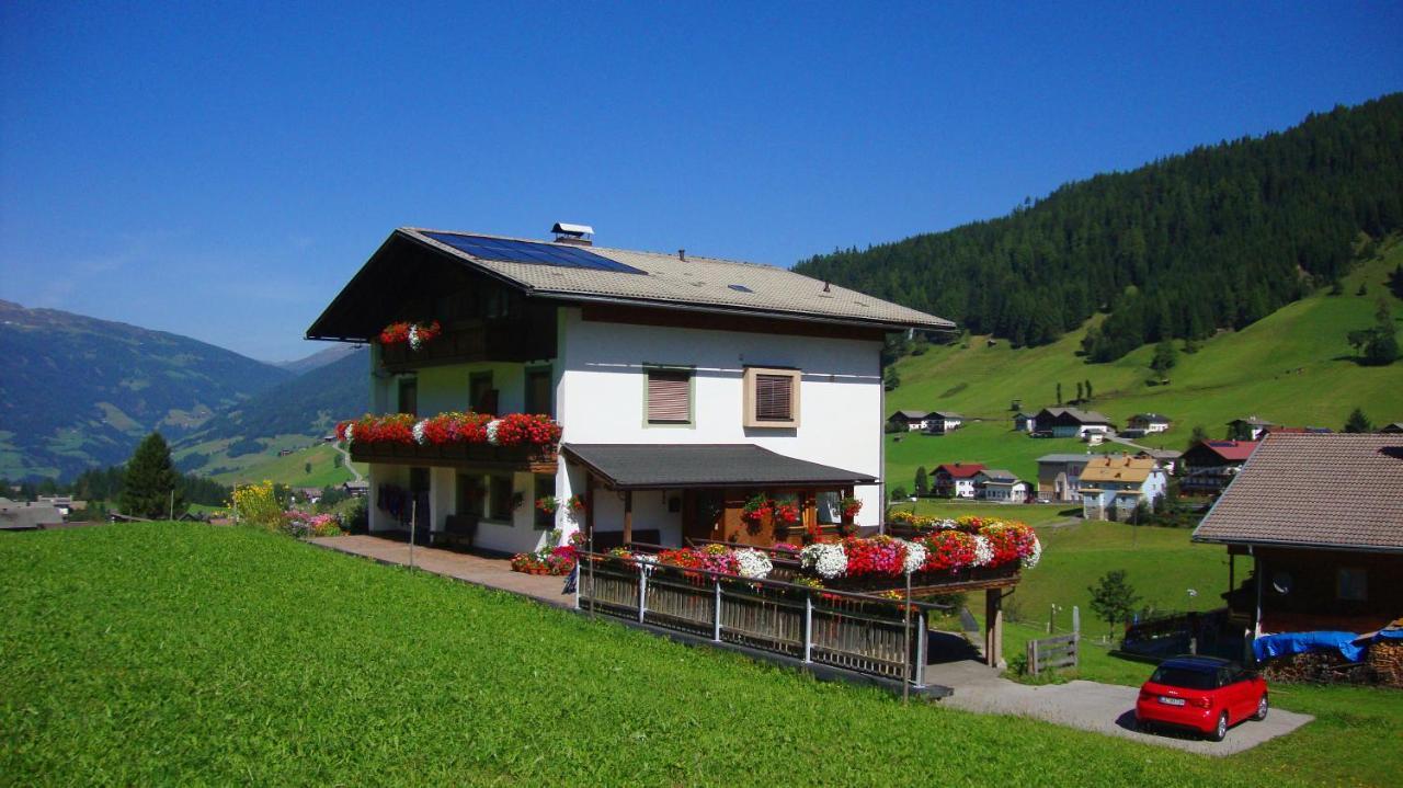Haus Annemarie Apartments Kartitsch - Hochpustertal Buitenkant foto